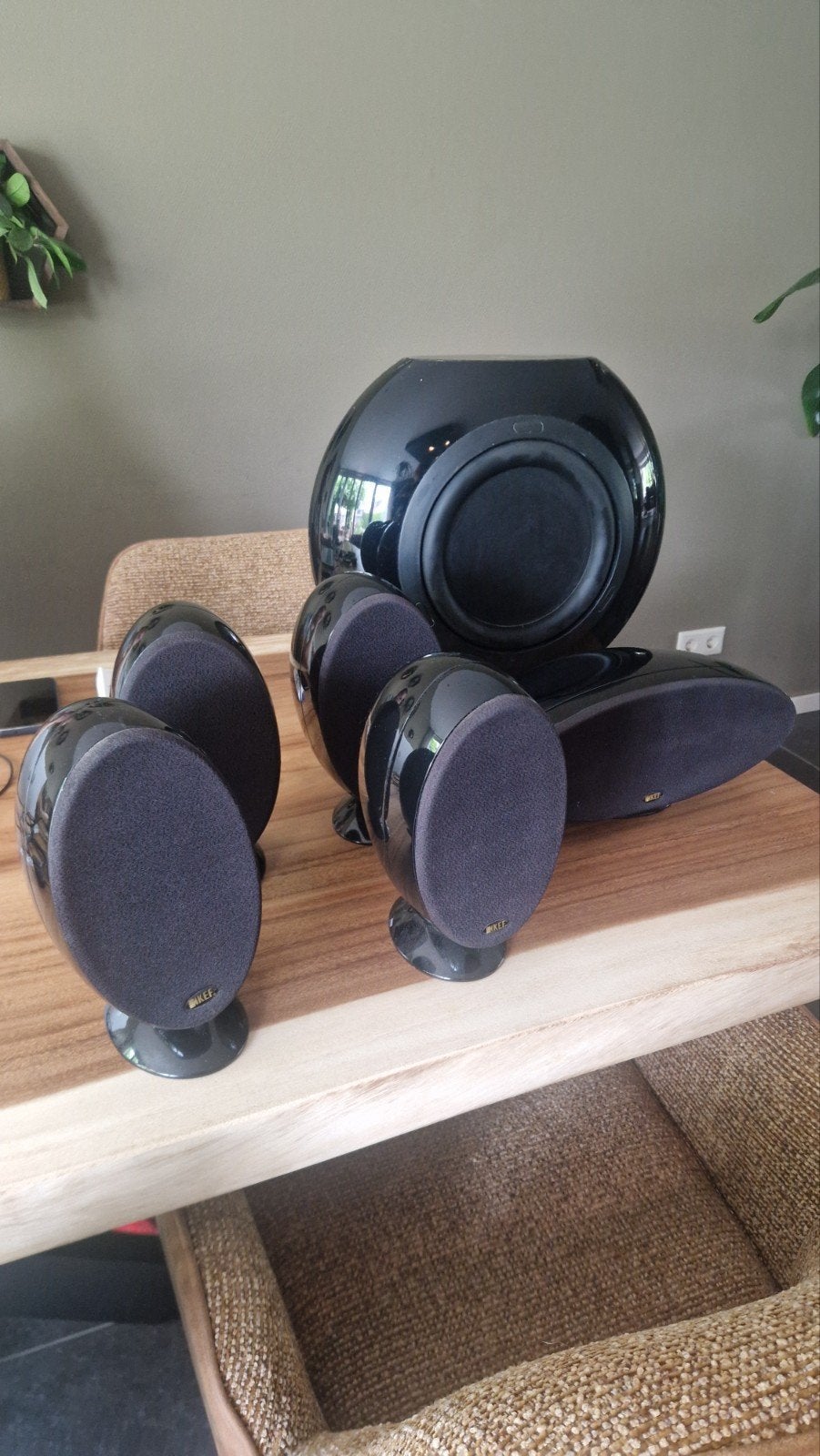 KEF KHT 3005 5.1 Surround Sound Systeem Zwart, 150 watt of meer, Ophalen of Verzenden, Zo goed als nieuw, Surroundset