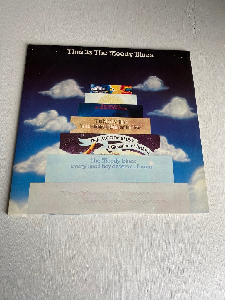 The Moody Blues - This Is The Moody Blues 2LP Best Of, Originele persing, Ophalen of Verzenden, Zo goed als nieuw, 12 inch