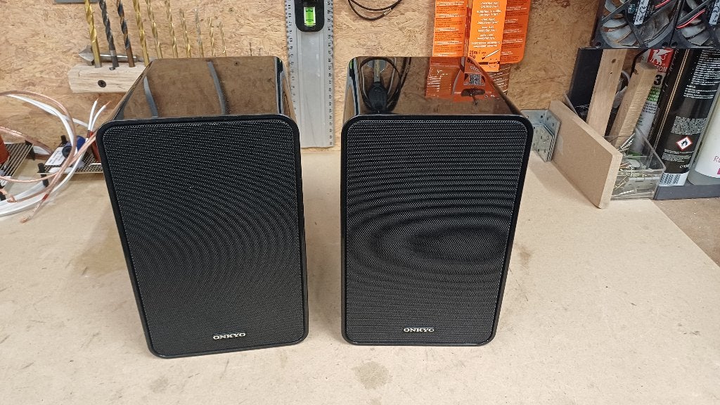 Onkyo 2weg luidsprekers zwart gebruikt, Audio, Tv en Foto, Luidsprekers, Ophalen of Verzenden, 60 tot 120 watt, Onkyo, Boekenplank luidspreker