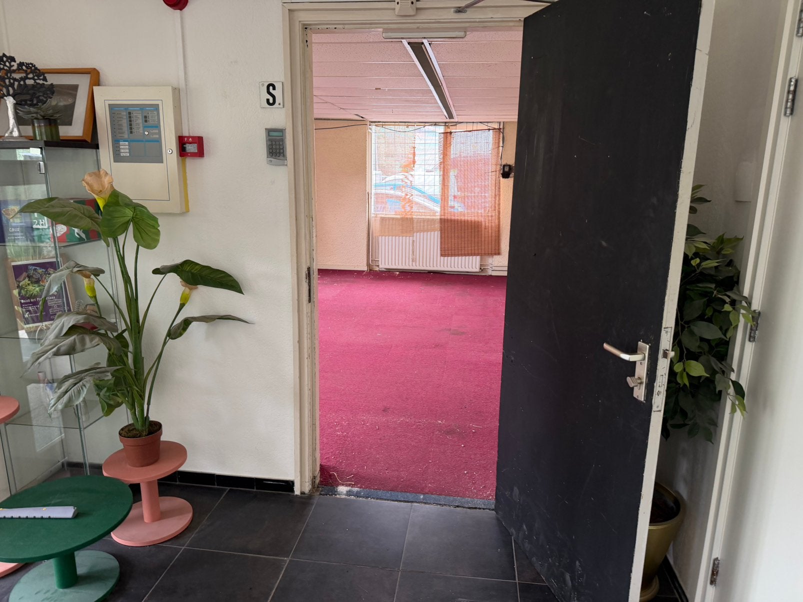 Atelier werkruimte werkplaats opslag te huur in Arnhem, Zakelijke goederen, Bedrijfs Onroerend goed, Bedrijfsruimte