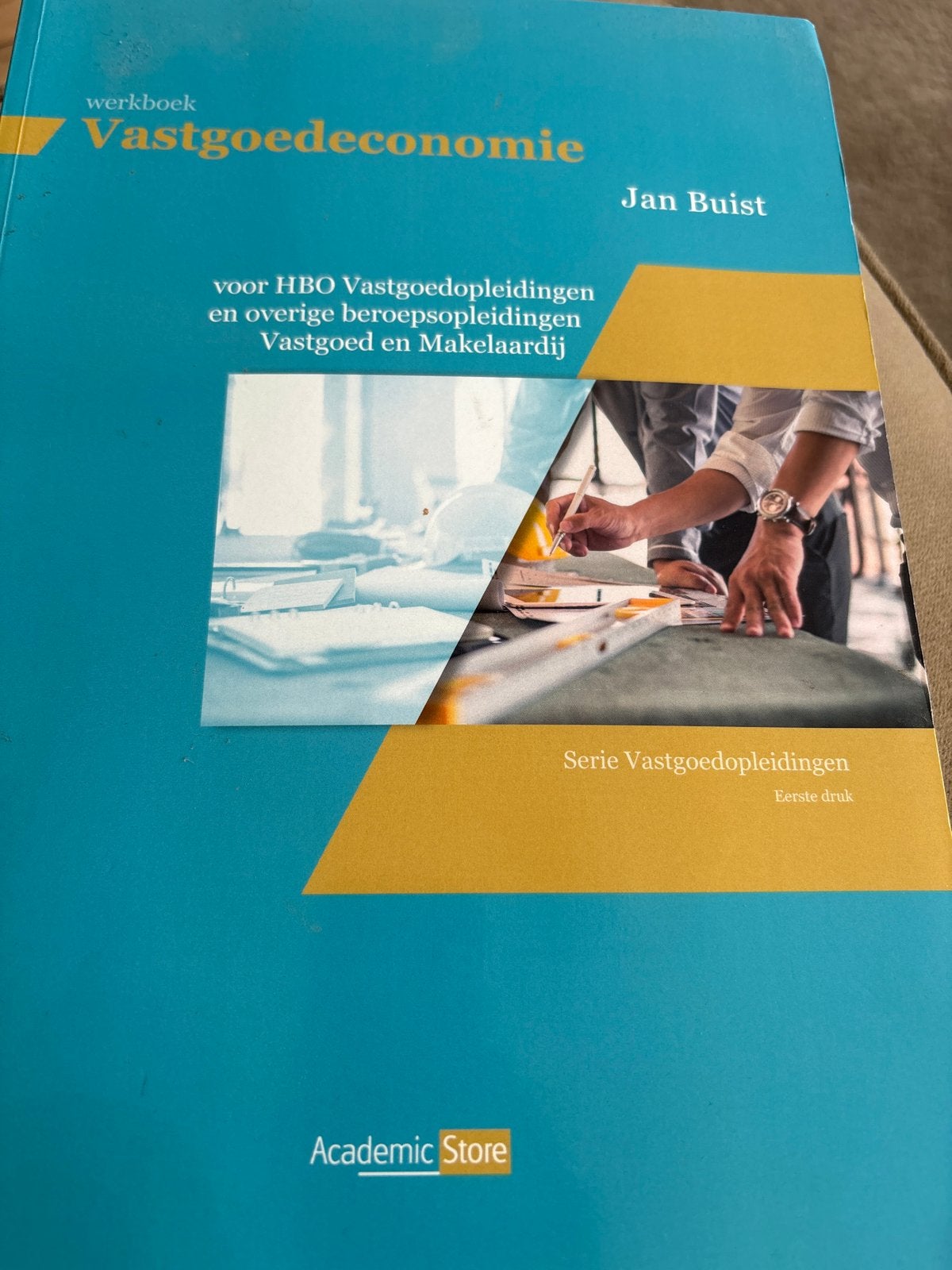 Werkboek Vastgoedeconomie - Jan Buist (HBO), Ophalen, Gamma, Zo goed als nieuw, HBO