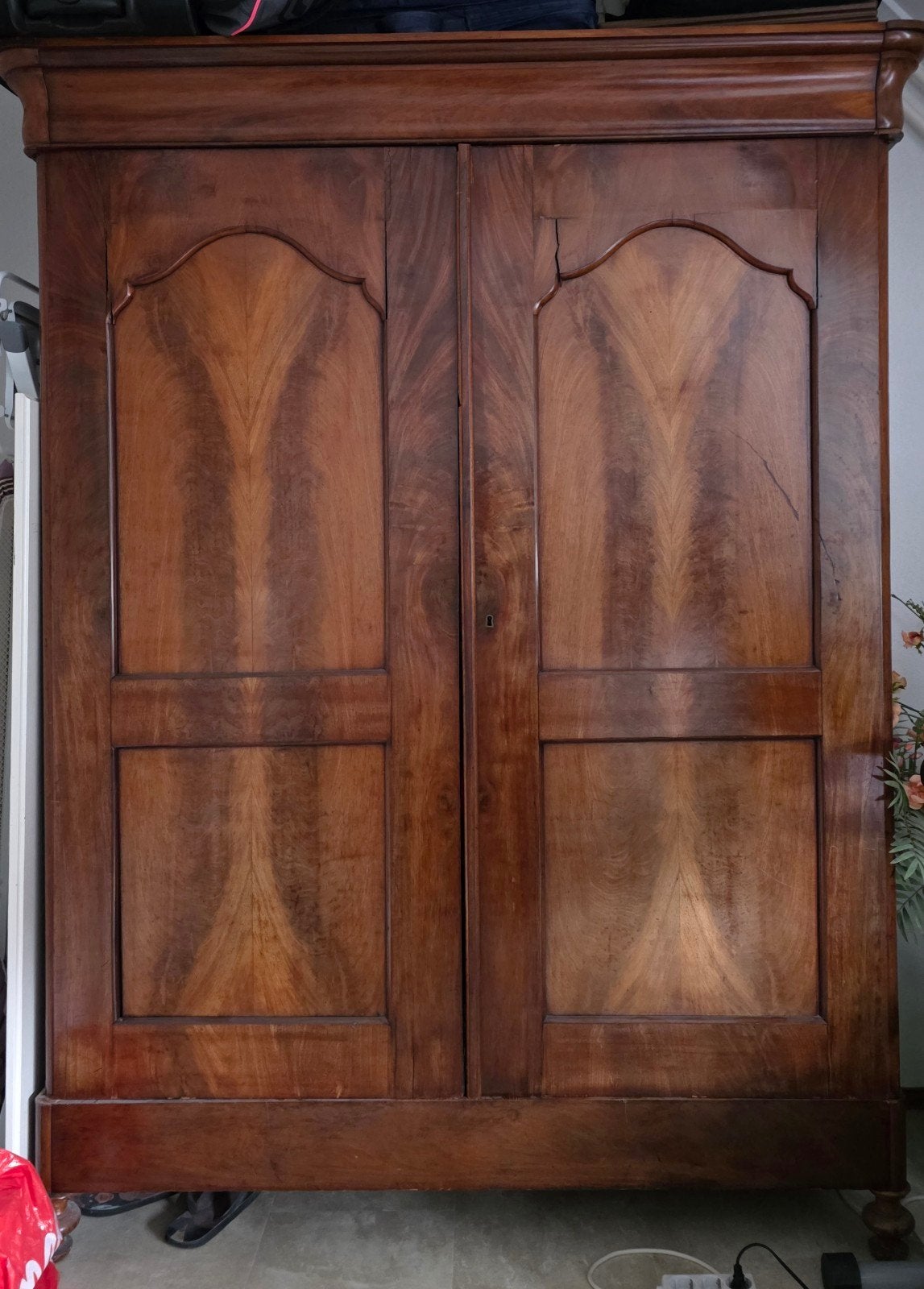Antieke grote kledingkast/linnenkast van mahonie, Ophalen