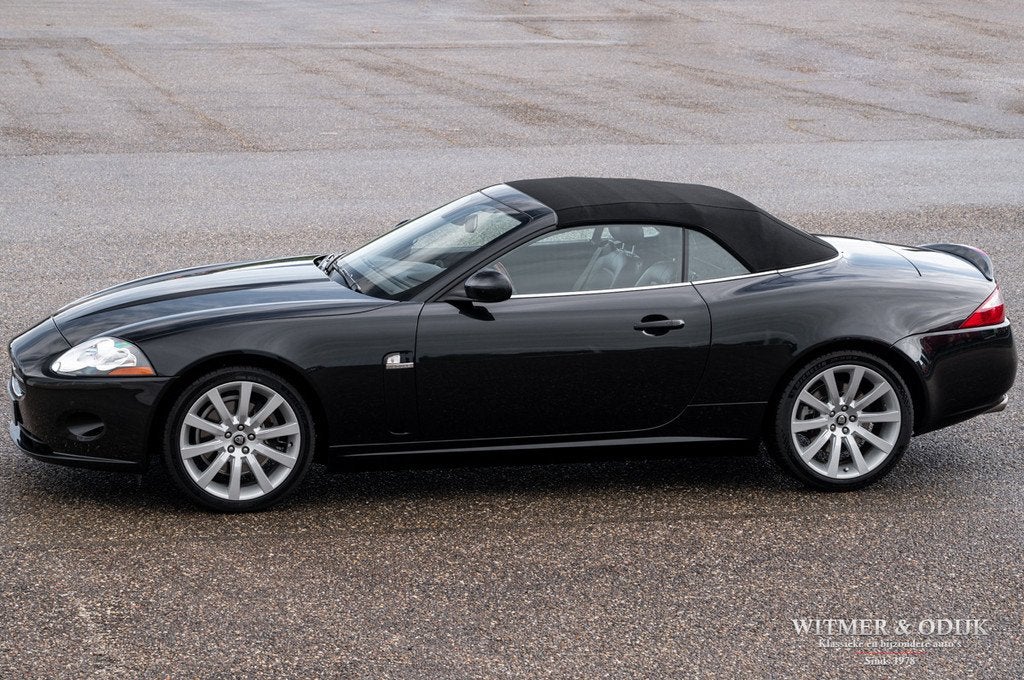 Jaguar XK 4.2 V8 Convertible 50.000km (bj 2006, automaat), Auto's, Achterwielaandrijving, Gebruikt, Cabriolet, 4 stoelen