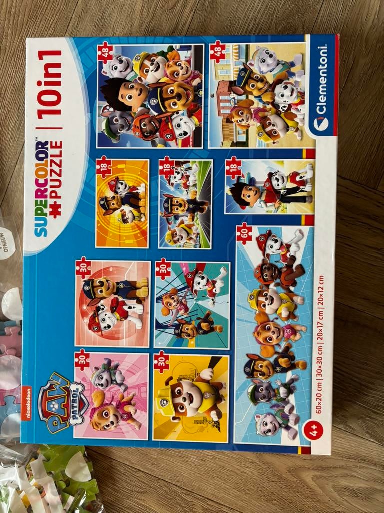 10 paw patrol puzzels - compleet, Ophalen, 10 tot 50 stukjes, Gebruikt, 4 tot 6 jaar