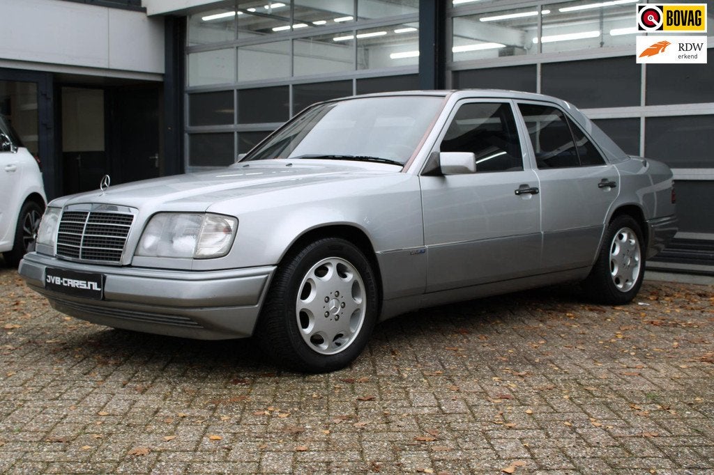 Mercedes-Benz E420 (W124) 200 - 500 serie, Auto's, Mercedes-Benz, Achterwielaandrijving, Gebruikt, 8 cilinders, Bedrijf