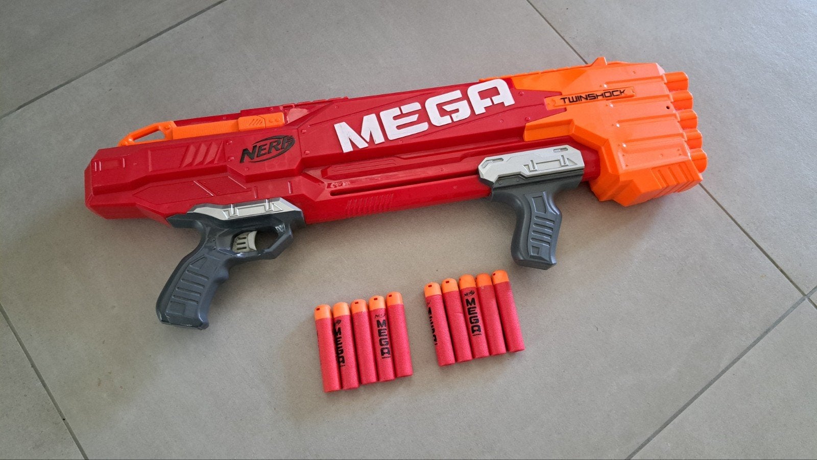 Mega Nerf gun, inclusief originele pijlen, Ophalen