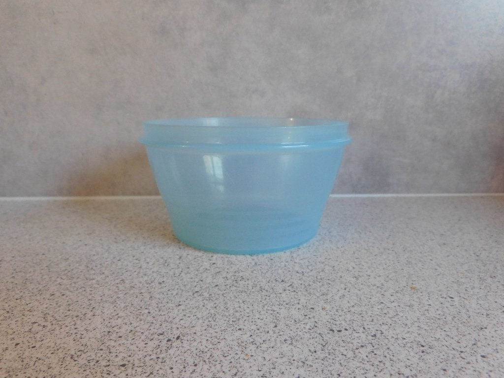 Tupperware Classico Kom 500 ml. Turquoise, Ophalen of Verzenden, Zo goed als nieuw, Blauw, Bak of Kom