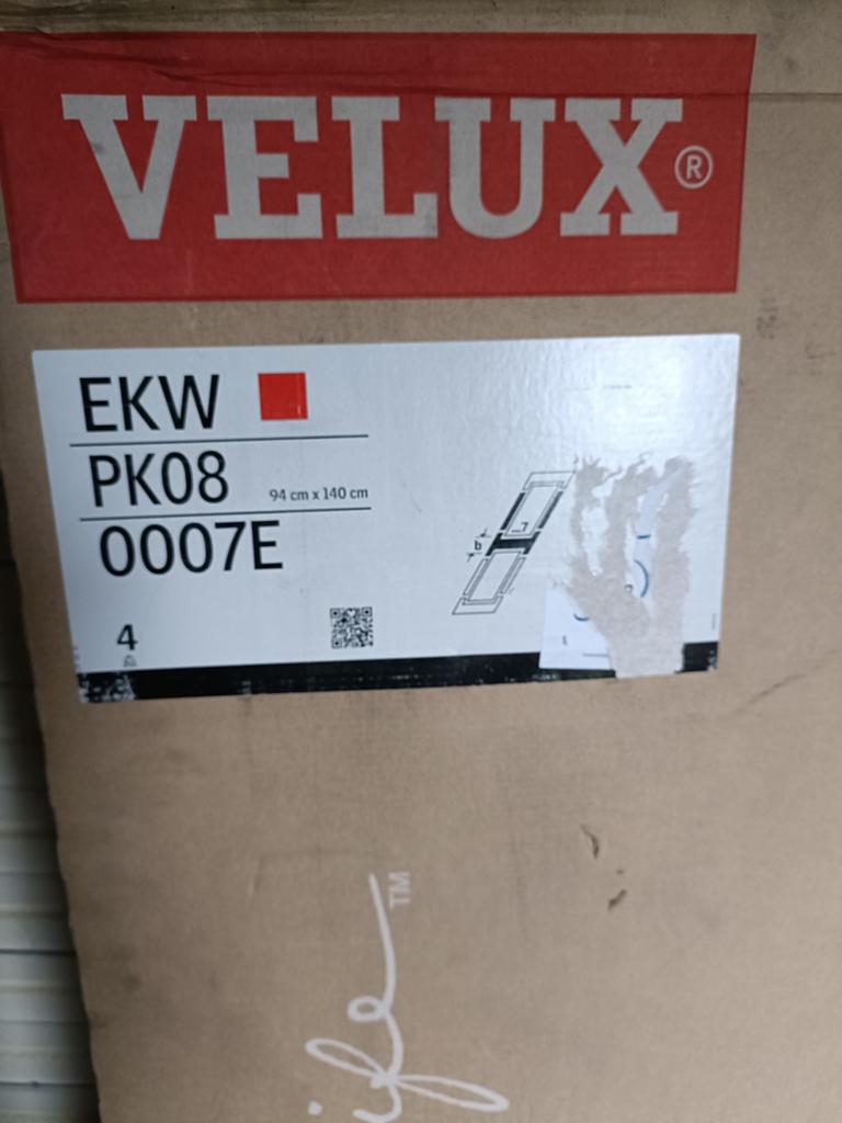 VELUX Dakraam EKW PK08 94x140 cm - Nieuw in doos, 80 tot 120 cm, 120 tot 160 cm, Nieuw, Ophalen of Verzenden