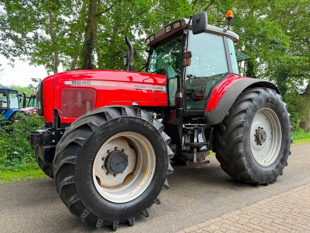 2000 massey ferguson 8240 Vierwielaangedreven landbouwtracto, Gebruikt, Massey Ferguson