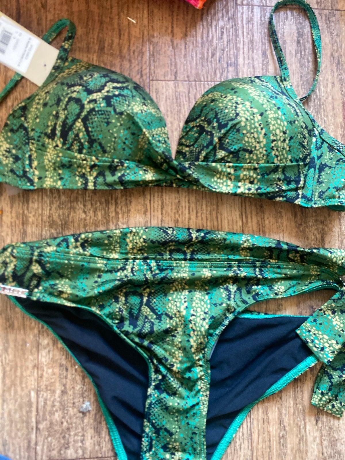 Kiwi Saint-Tropez bikini met slangenprint, Ophalen of Verzenden, Nieuw, Groen, Bikini