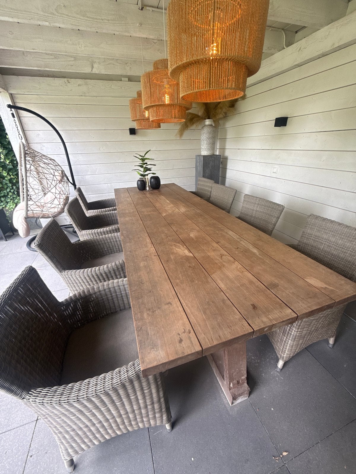 Robuuste houten teaktafel met 10 wicker stoelen, Ophalen, Gebruikt, Rechthoekig, Hout