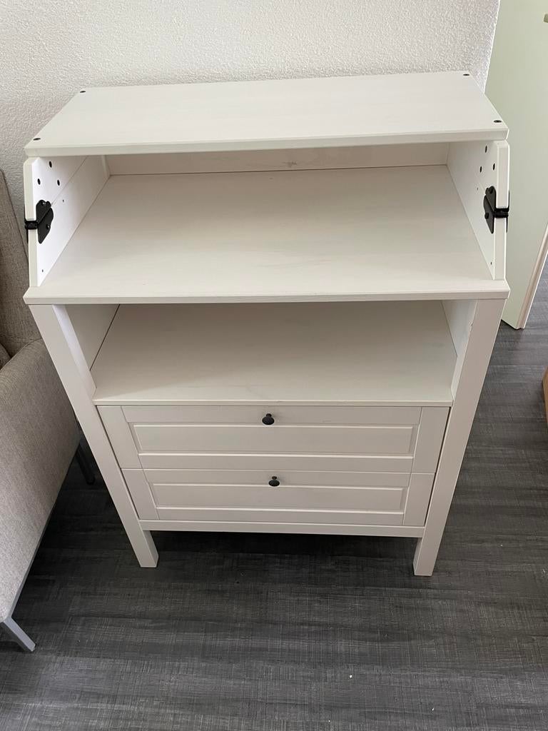 Ikea commode wit in-uitklapbaar zgn, Kinderen en Baby's, Kinderkamer | Commodes en Kasten, 50 tot 70 cm, Ophalen of Verzenden
