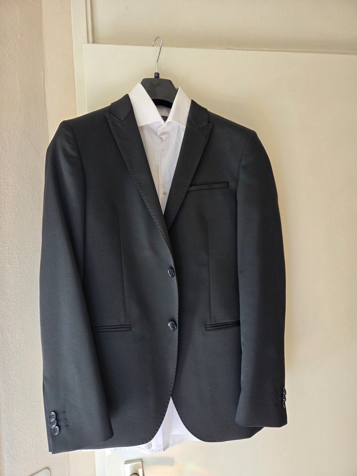 Zwart Angelo Litrico colbert met witte blouse (lange mouw), Ophalen, Zo goed als nieuw, Maat 46 (S) of kleiner, Zwart