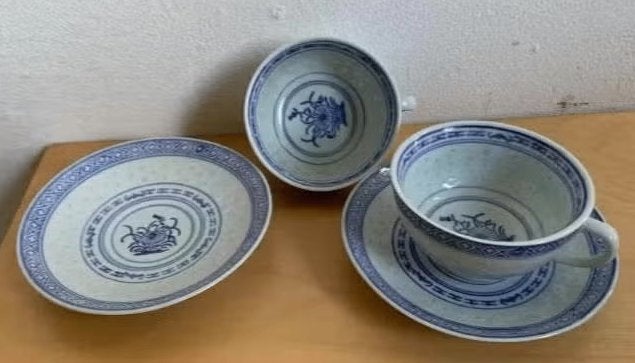 8 soepkommetjes, kop en schotel Chinees porselein; 2 designs, Ophalen of Verzenden, Zo goed als nieuw, Porselein, Kop en/of schotel