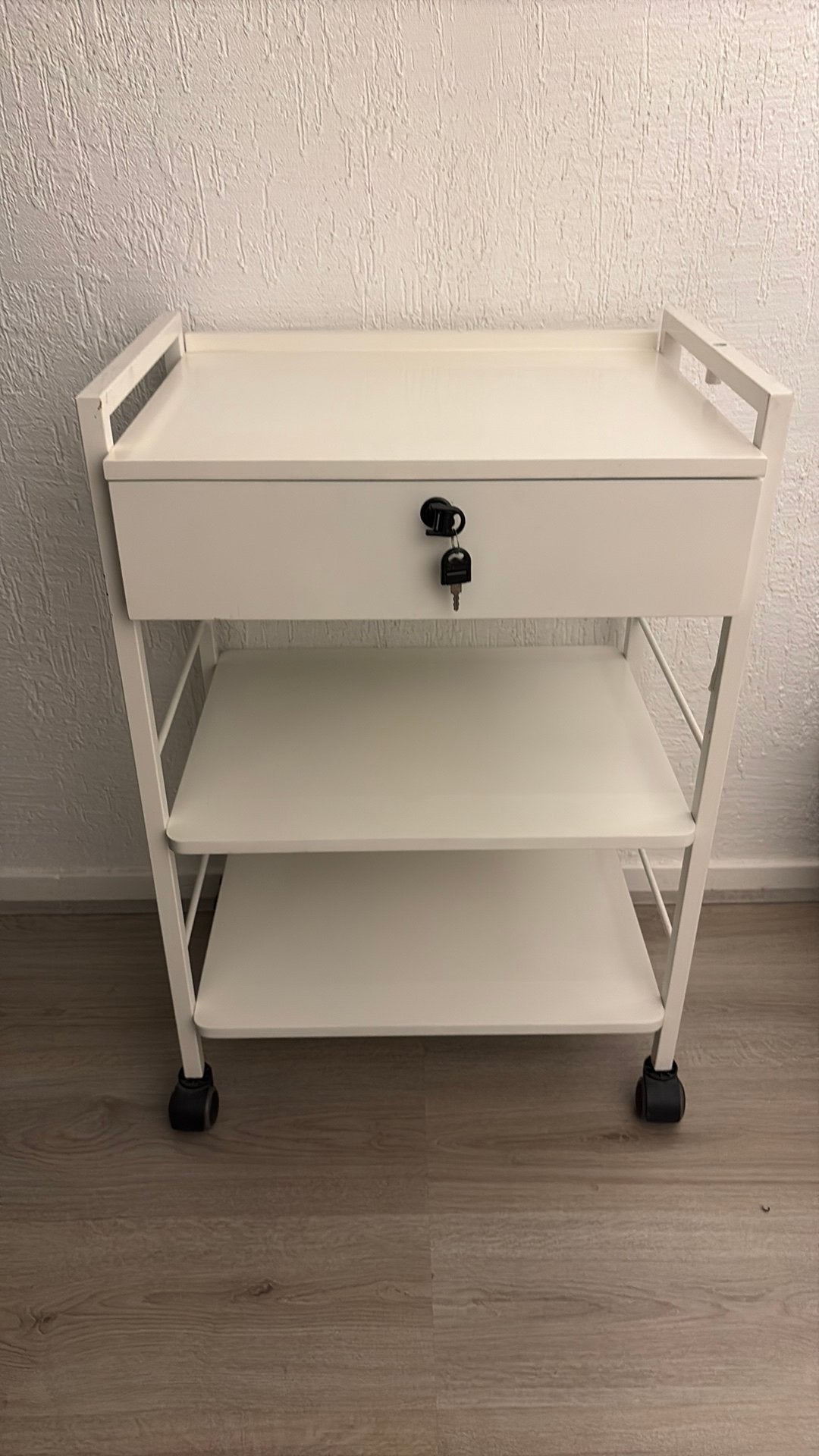 Witte verrijdbaar kastje, Ophalen, Gebruikt