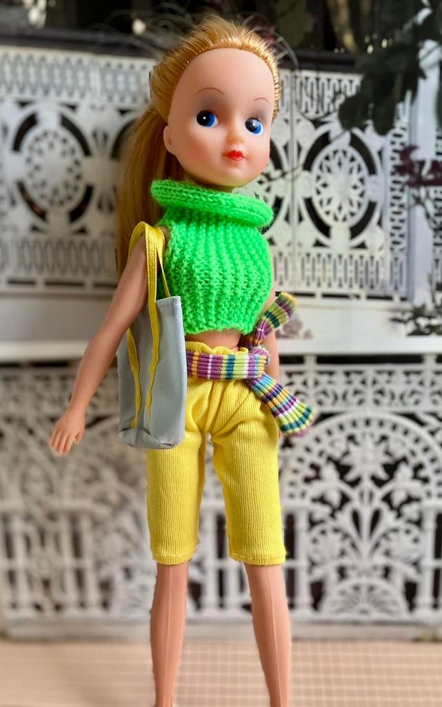 Barbie kleding, Ophalen of Verzenden, Zo goed als nieuw, Kleertjes