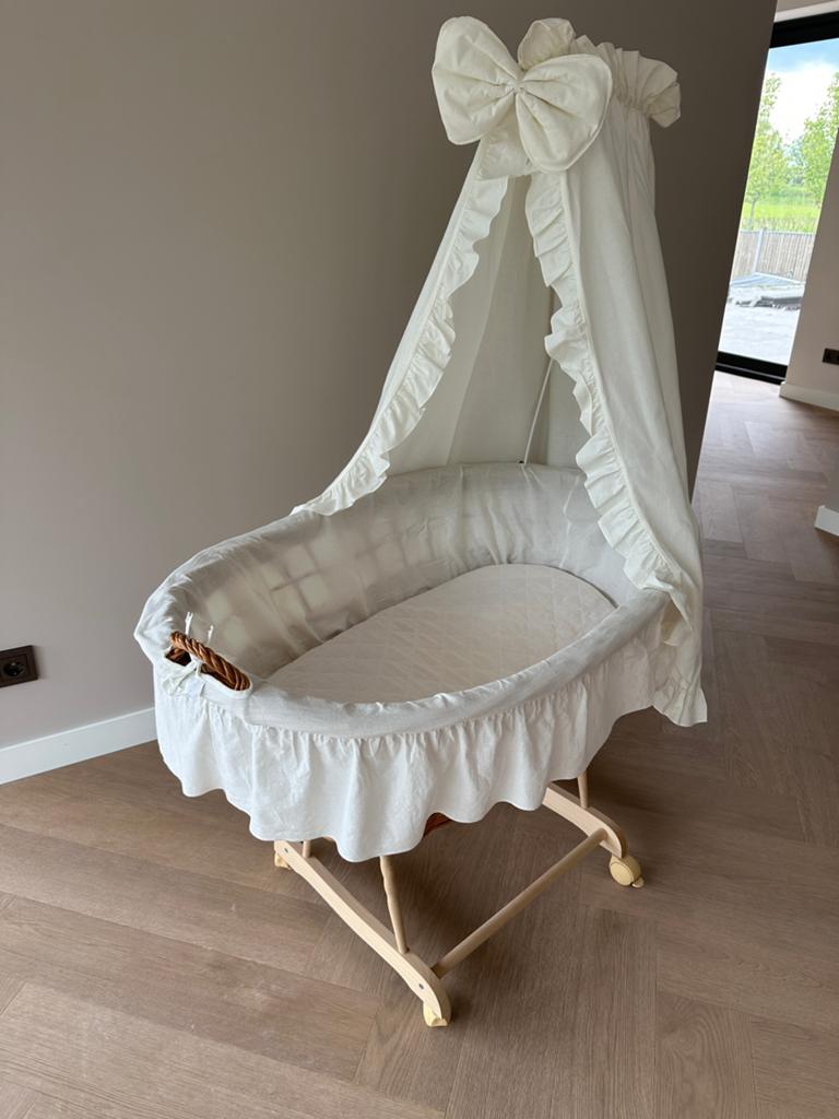 Baby wieg, Ophalen, Zo goed als nieuw, Wieg