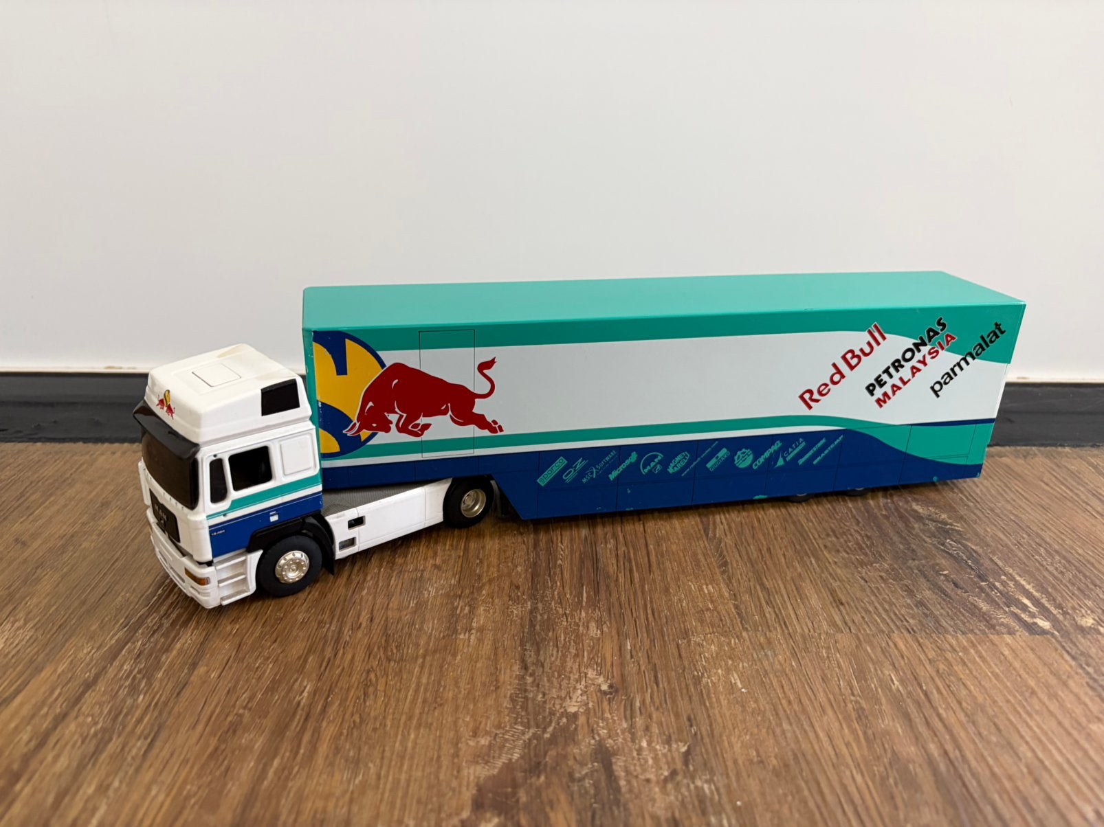 Model vrachtauto Reb Bull uitvoering, Ophalen, Zo goed als nieuw, Bus of Vrachtwagen, Overige merken