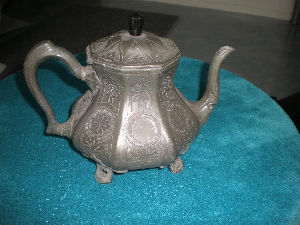 Antieke engelse theepot van tin hoogte 19 cm, Ophalen of Verzenden