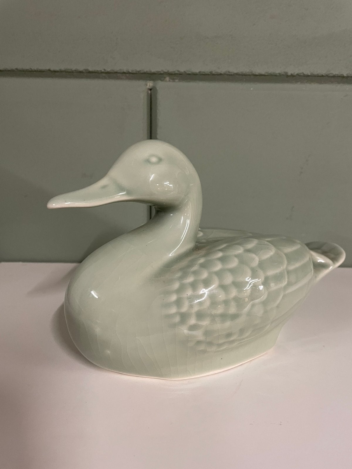 Eend decoratief vintage beeldje porselein, Ophalen of Verzenden, Zo goed als nieuw, Dier