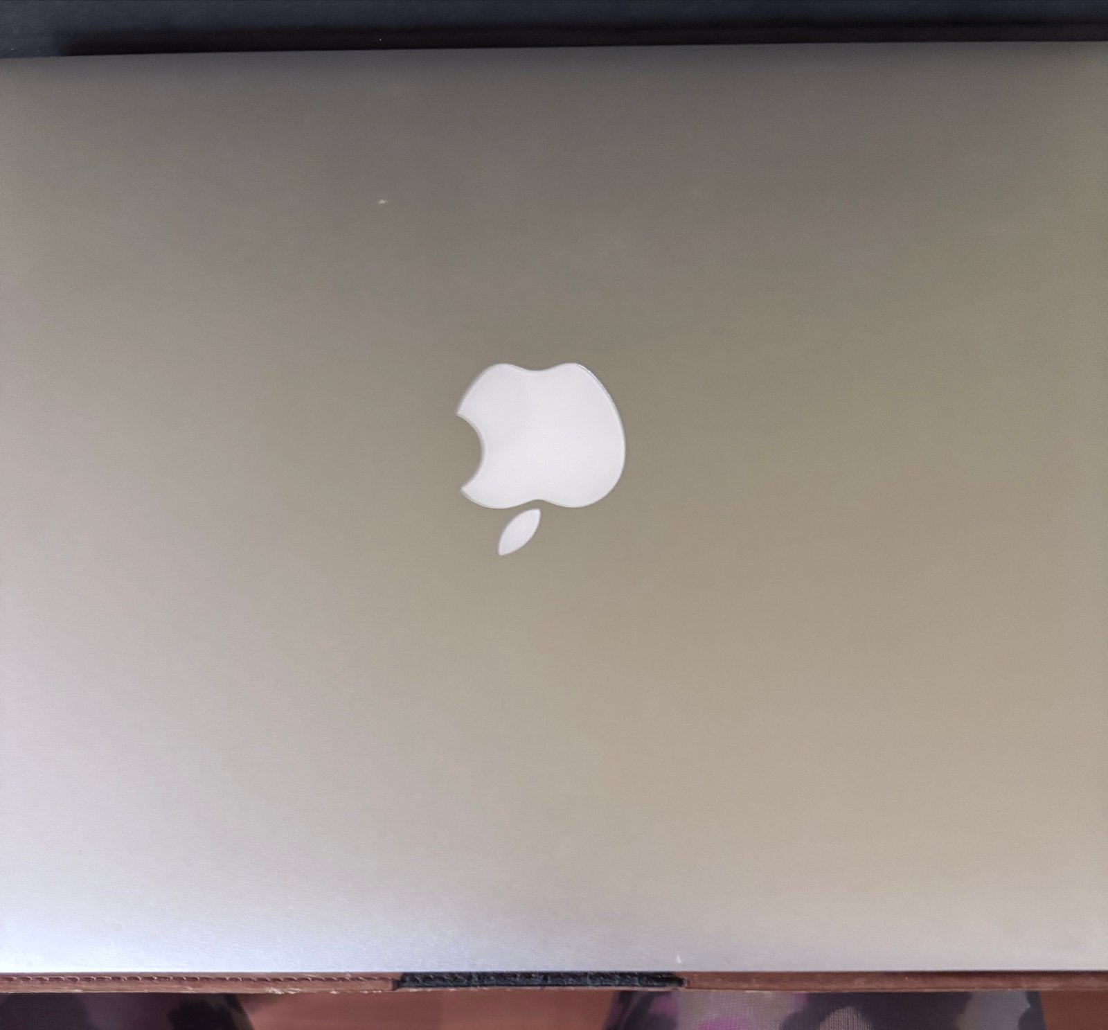 MacBook Air - Klaar voor gebruik, inclusief leren hoes, Gebruikt, 13 inch, Minder dan 2 Ghz, Ophalen of Verzenden