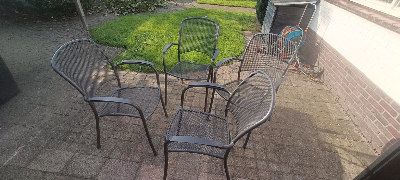 4 metalen tuinstoelen, stapelbaar, Ophalen of Verzenden, Gebruikt, Metaal, Stapelbaar