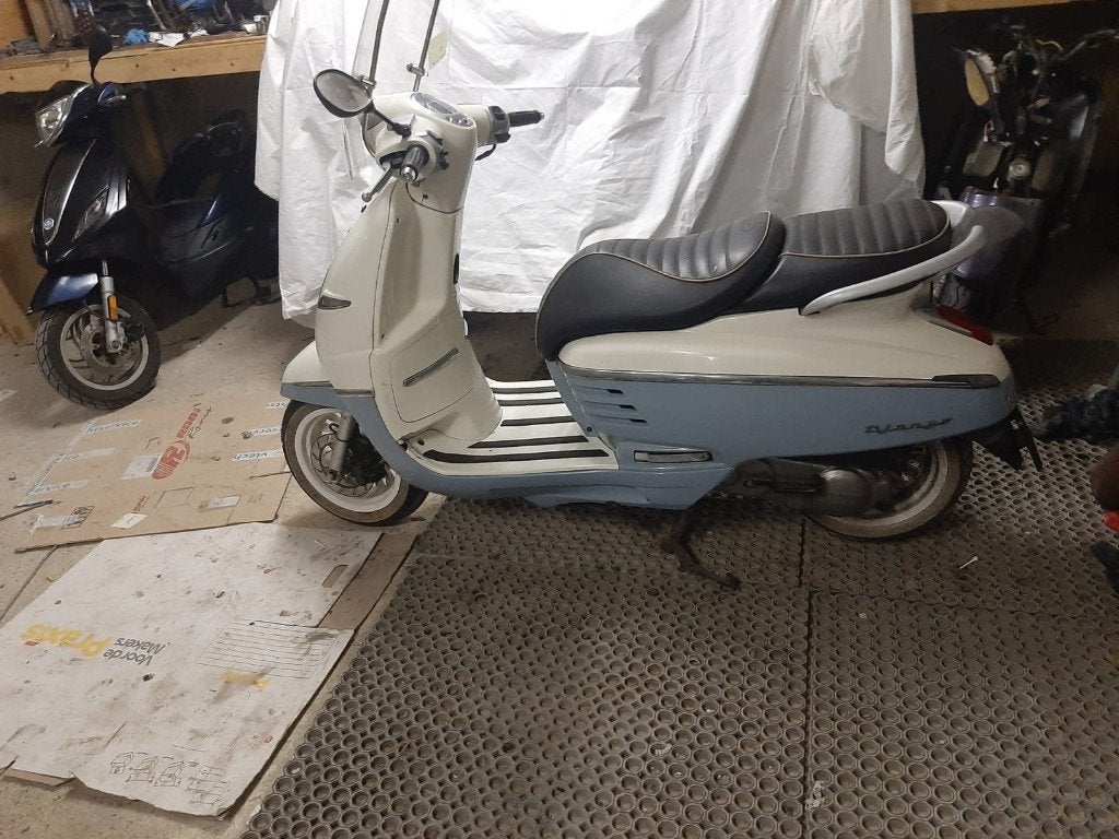Te koop: PEUGEOT DJANGO uit 2017, Ophalen, Gebruikt, Overige modellen, 49 cc