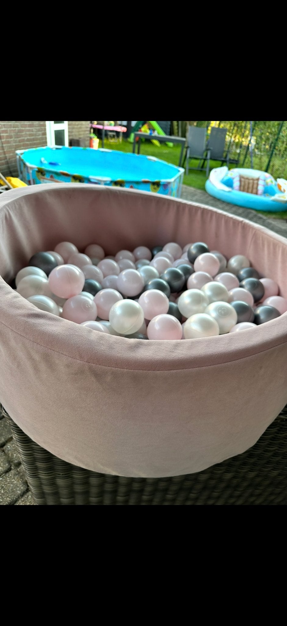 Roze ballenbak met ballen, Ophalen, Zo goed als nieuw, Jongen of Meisje