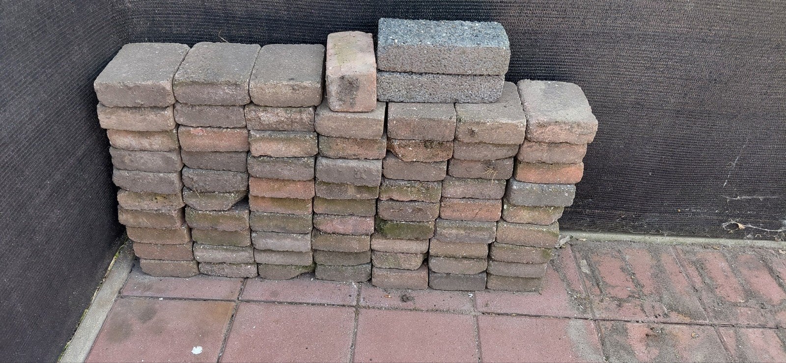 waaltjes van beton, Gratis, Ophalen, Gebruikt, 25 tot 50 cm, Biels
