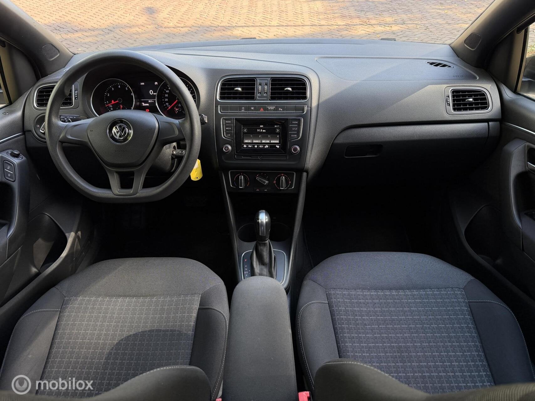 Volkswagen Polo 1.2 TSI Highline Automaat|Pano|Navi|Pdc|Lmv, Auto's, Dealer onderhouden, Euro 6, 4 cilinders, 1039 kg