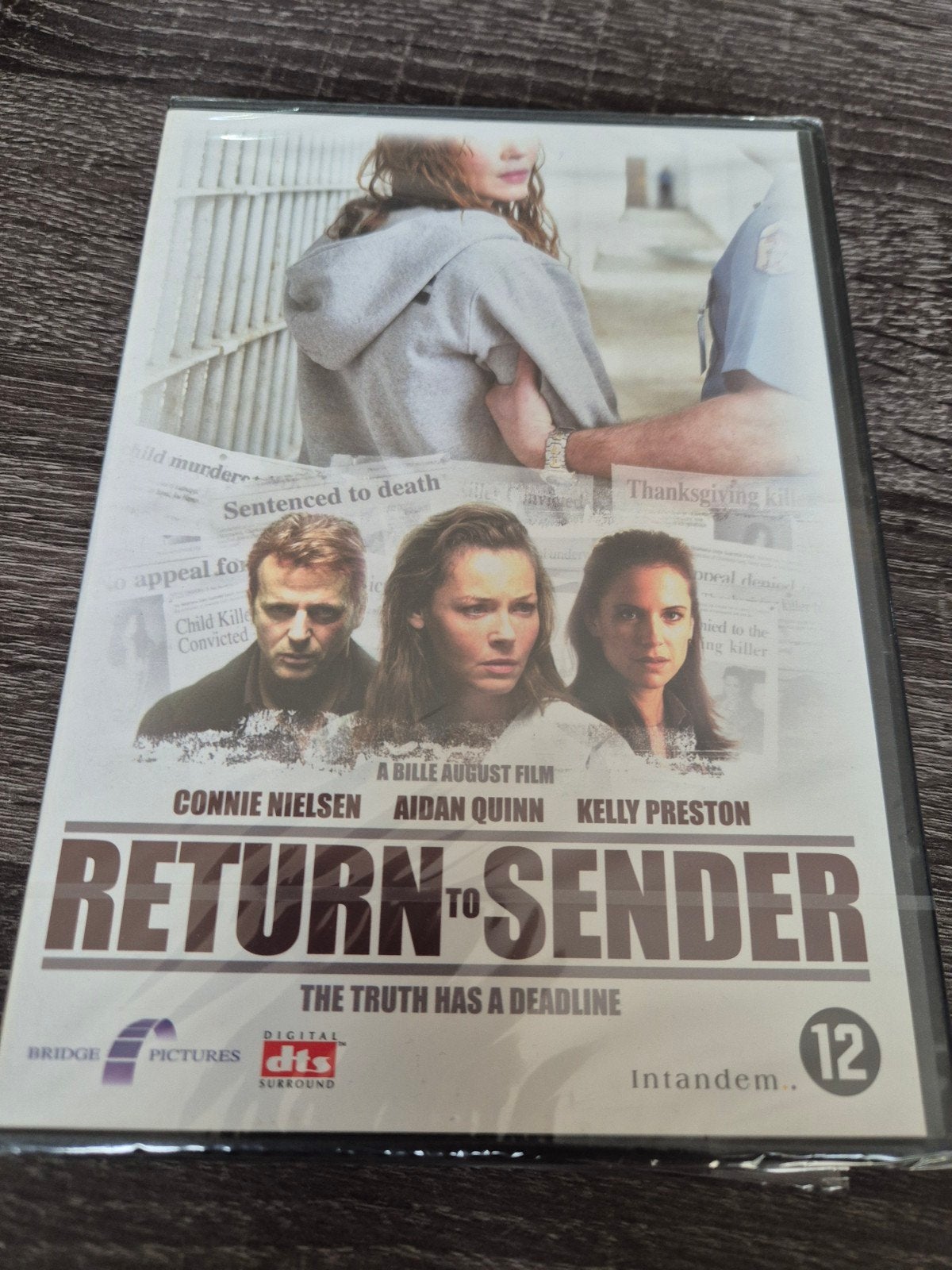 return to sender ( nieuw in seal ), Alle leeftijden, Ophalen of Verzenden, Zo goed als nieuw