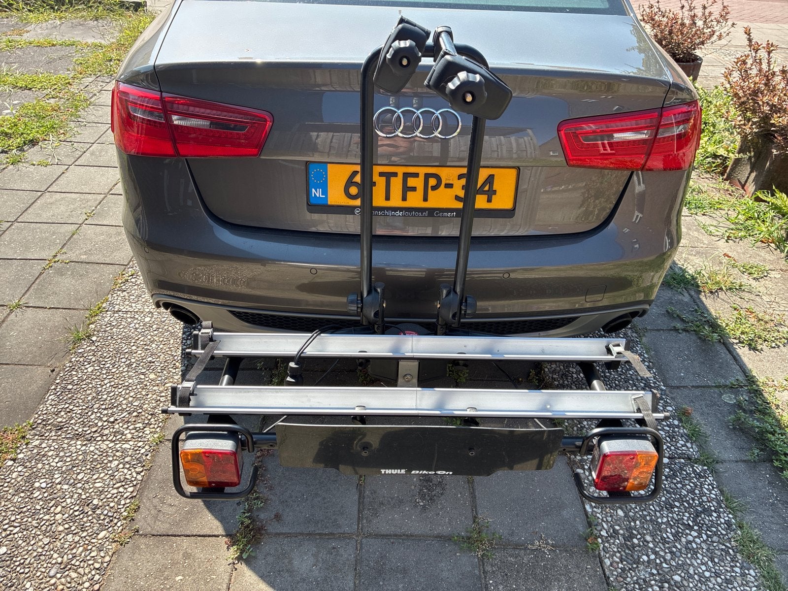Thule BikeOn trekhaak fietsendrager voor 2 fietsen, Ophalen, 2 fietsen, Gebruikt, Trekhaakdrager