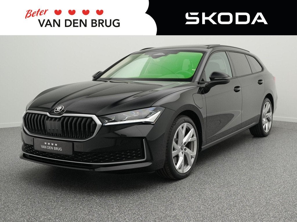 Skoda Superb Combi 1.5 TSI 204pk PHEV Business Edition | Tre, Auto's, Skoda, Bedrijf, Te koop, Superb, ABS, Achteruitrijcamera