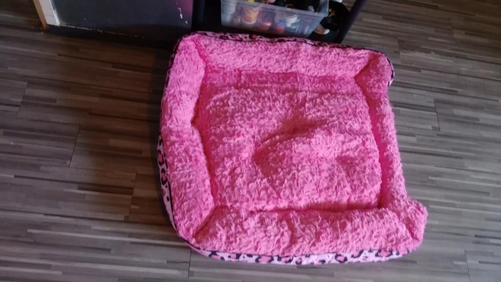 Grote roze panter mand, Ophalen