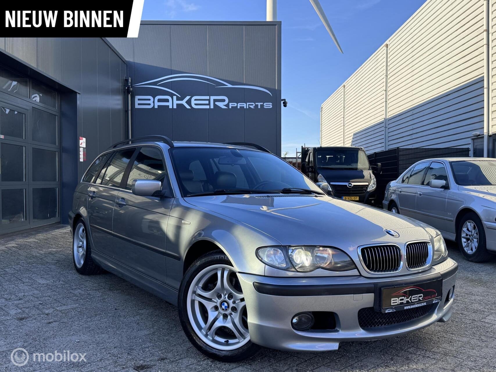 BMW 3-serie Touring 325i ~ M-Pakket ~ Xenon ~ Leder ~, Auto's, Automaat, Achterwielaandrijving, Gebruikt, 192 pk