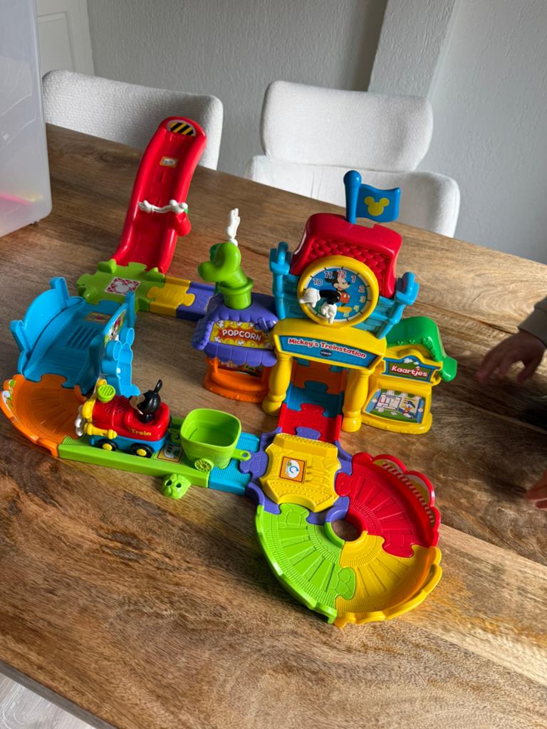 Toettoet mickeys treinstation, Ophalen, Zo goed als nieuw