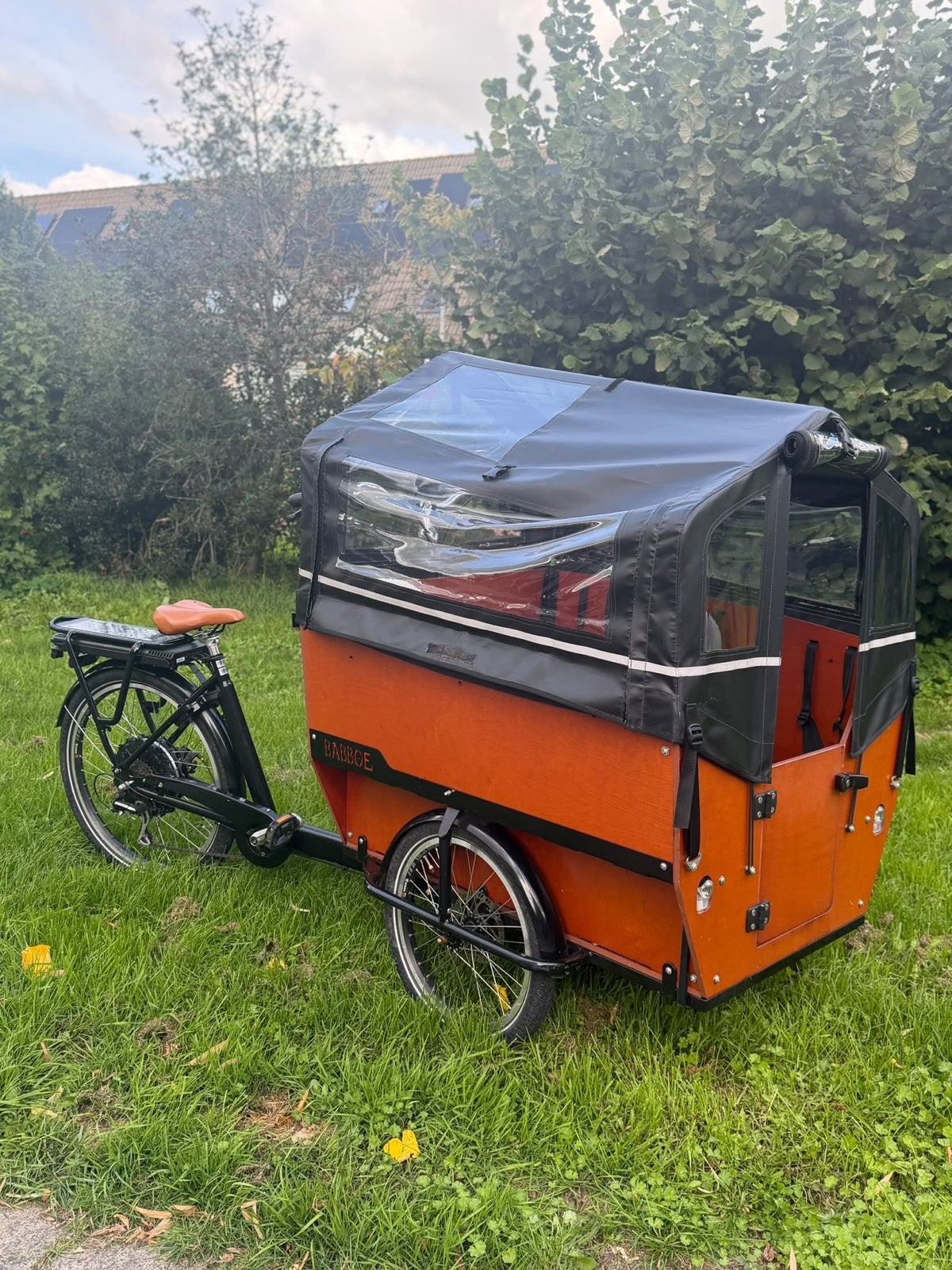 Babboe Max-E elektrische bakfiets met huif, 4 kinderen of meer, Gebruikt, Elektrisch, Schijfrem