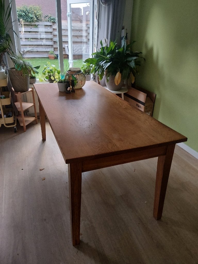 Gratis Eettafel hout 180x80cm