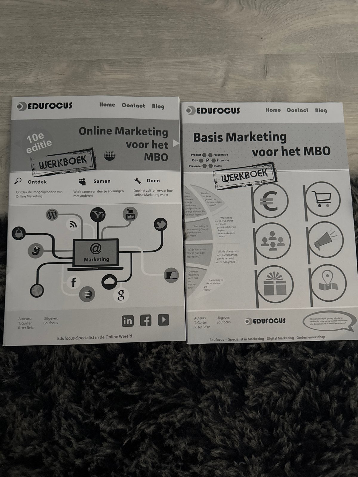 Online Marketing & Basis Marketing werkboeken MBO4, Ophalen of Verzenden, Zo goed als nieuw