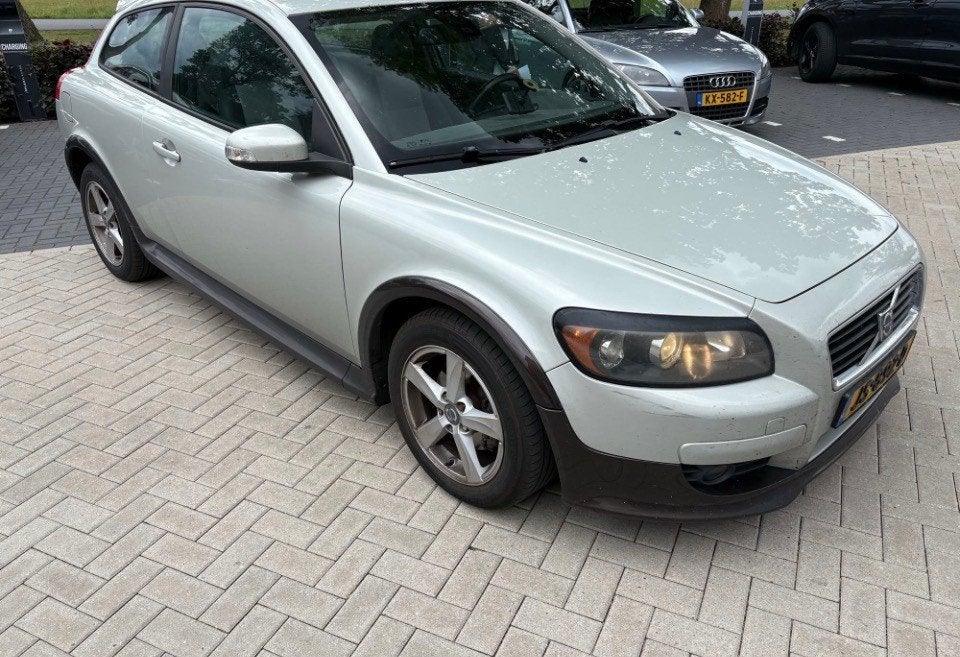 Volvo C30 2.0D Momentum, Auto's, Volvo, Voorwielaandrijving, 136 pk, 4 cilinders, 700 kg