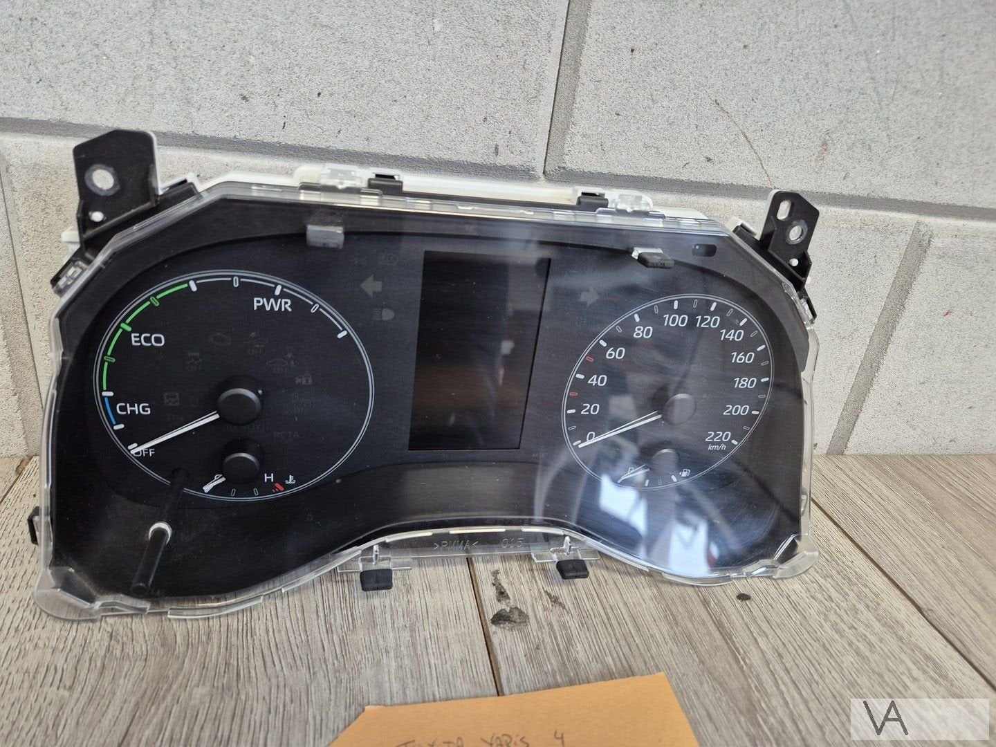 Toyota Yaris 4 2020 - 2025 tellerklok cockpit 83800k0221 €99, Gebruikt, -, -, Ophalen of Verzenden