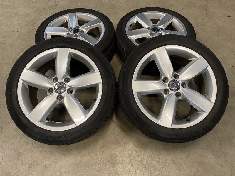 17 inch originele velgen + zomerbanden Volkswagen Golf