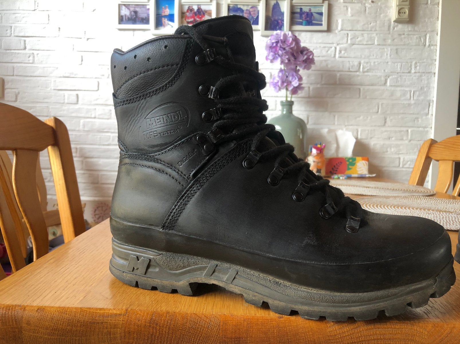Meindl bergschoenen mfs gore-tex m2 maat 45, Ophalen of Verzenden, Zo goed als nieuw, Schoenen