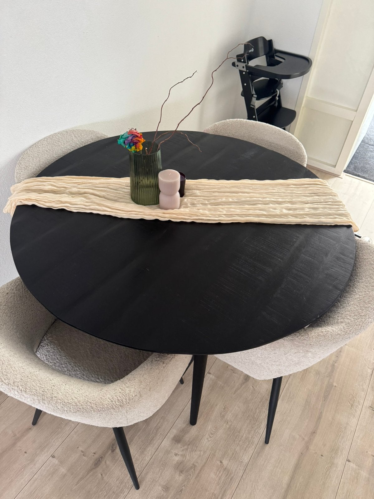 Ronde zwarte eettafel, Ophalen, Zo goed als nieuw, Rond, 100 tot 150 cm