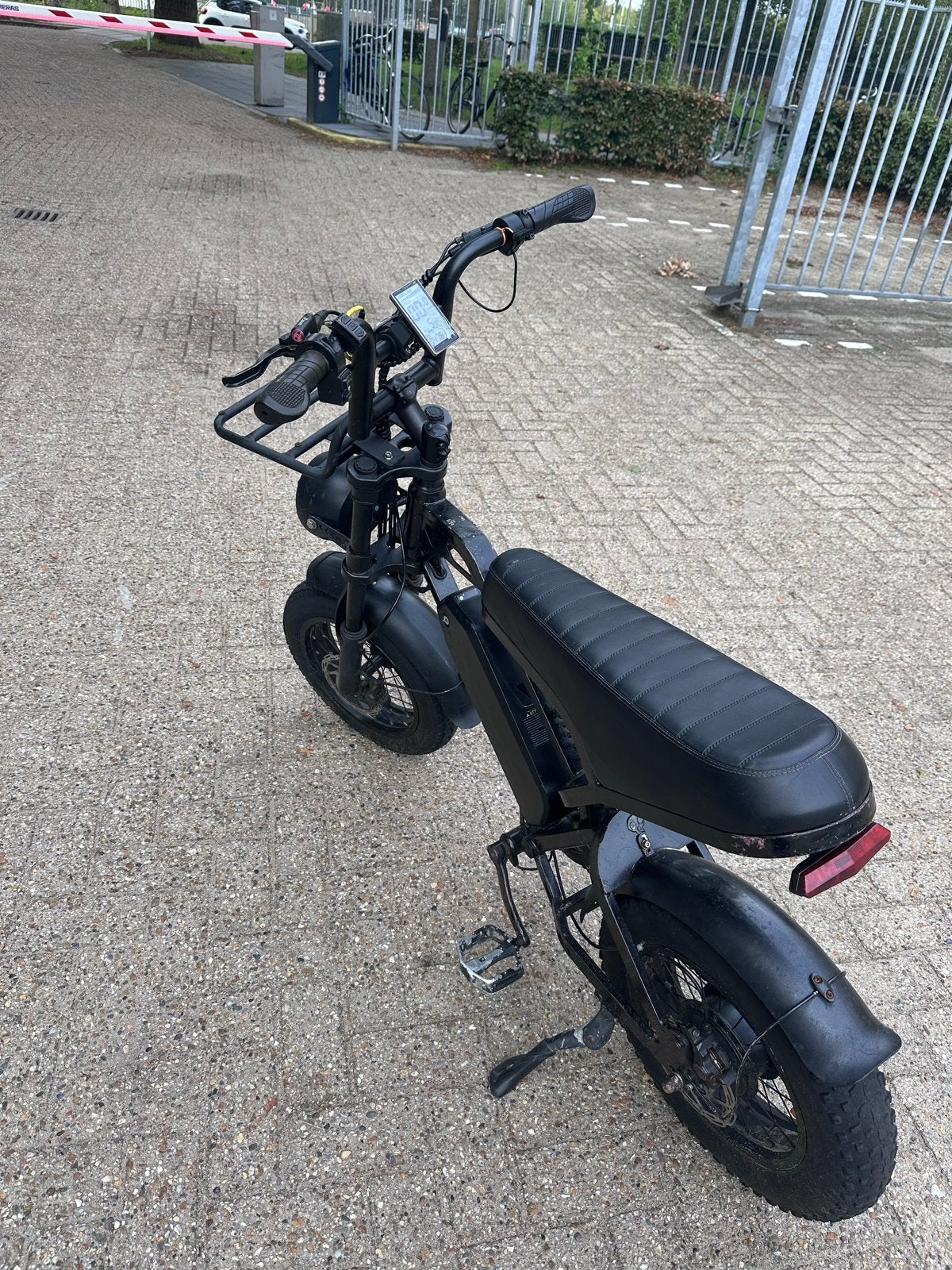 Mini Fatbike / E-bike (Moped Style) met achtervering, Overige merken, Gebruikt, Ophalen of Verzenden, Minder dan 47 cm