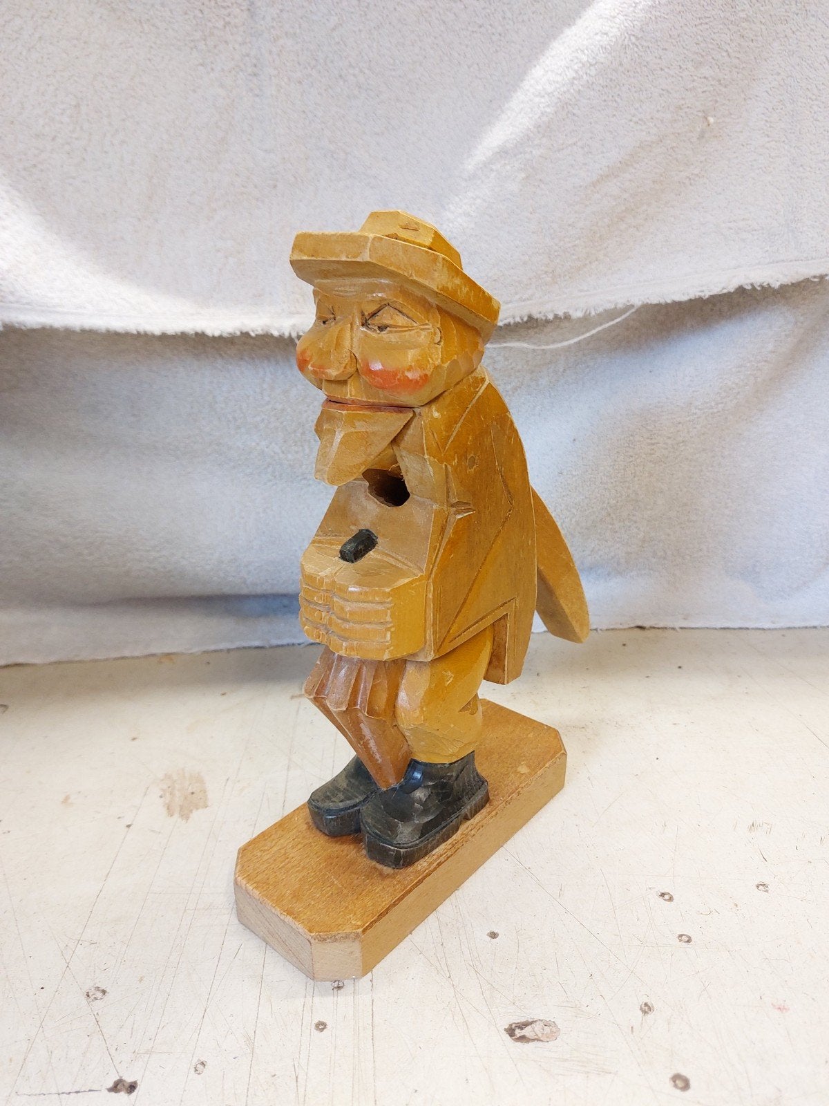 Notenkraker., Antiek en Kunst, Houtsnijwerk, Minder dan 20 cm, Art deco, Ophalen of Verzenden
