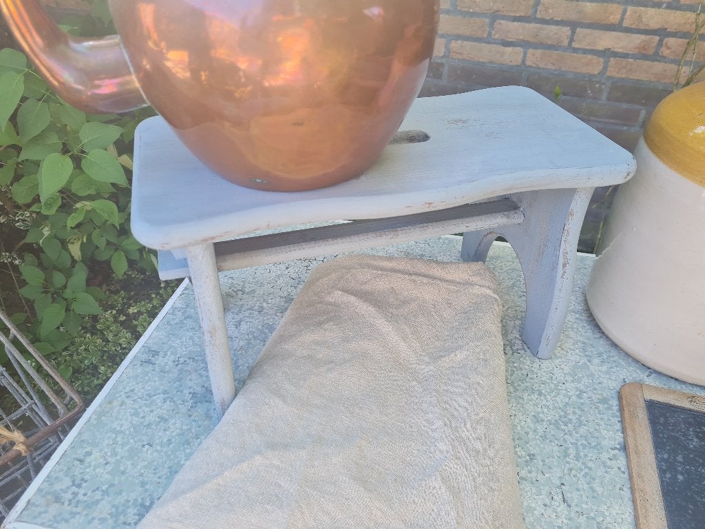Vintage blauw/grijs vensterbank krukje, Antiek en Kunst, Ophalen of Verzenden
