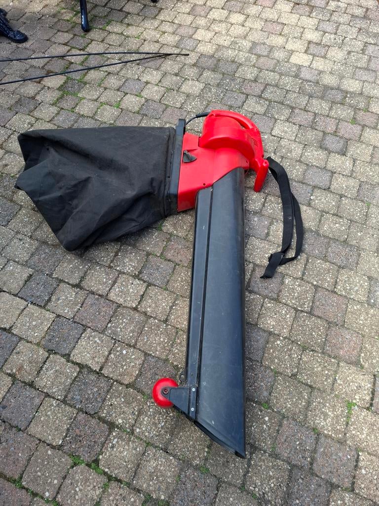 Elektrische Bladblazer met Zuigfunctie en Opvangzak, Gebruikt, Met opvangzak, Onbekend, Handgedragen
