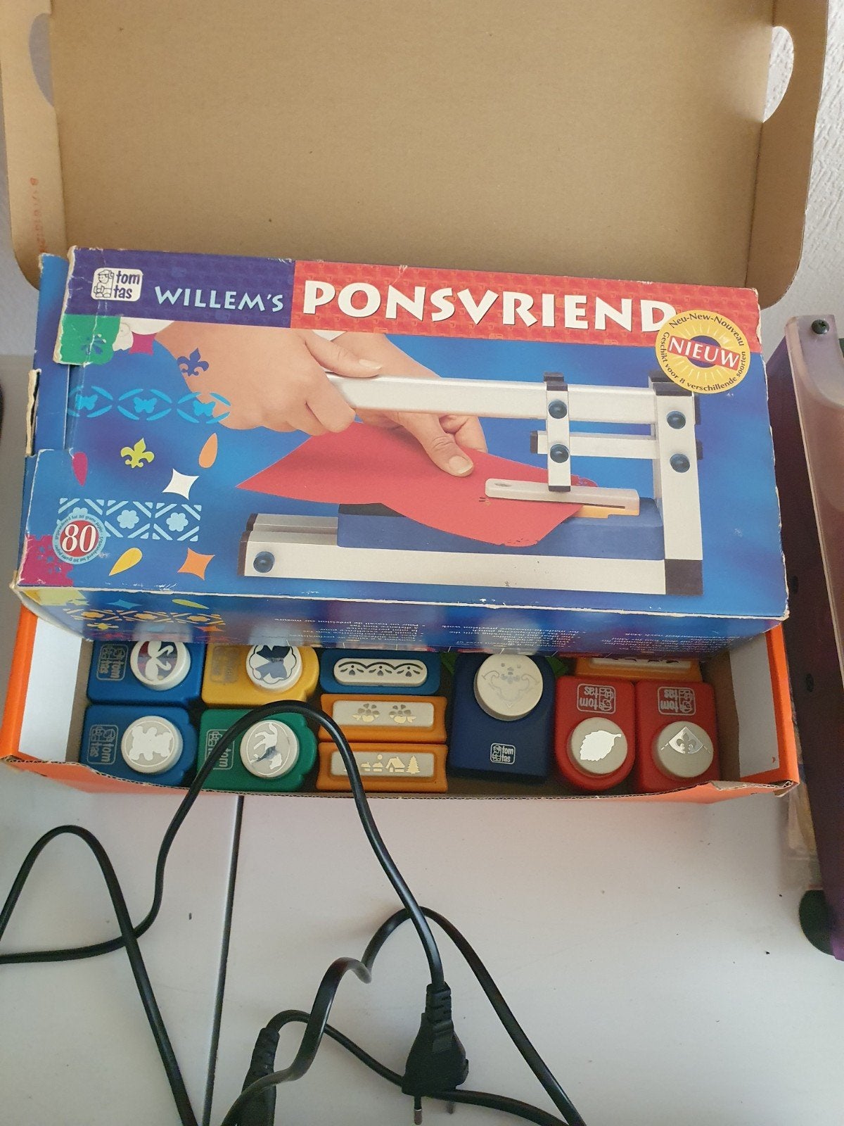 TomTas Willem's ponsvriend met ponsen, Ophalen, Overige thema's, Pons of Mal