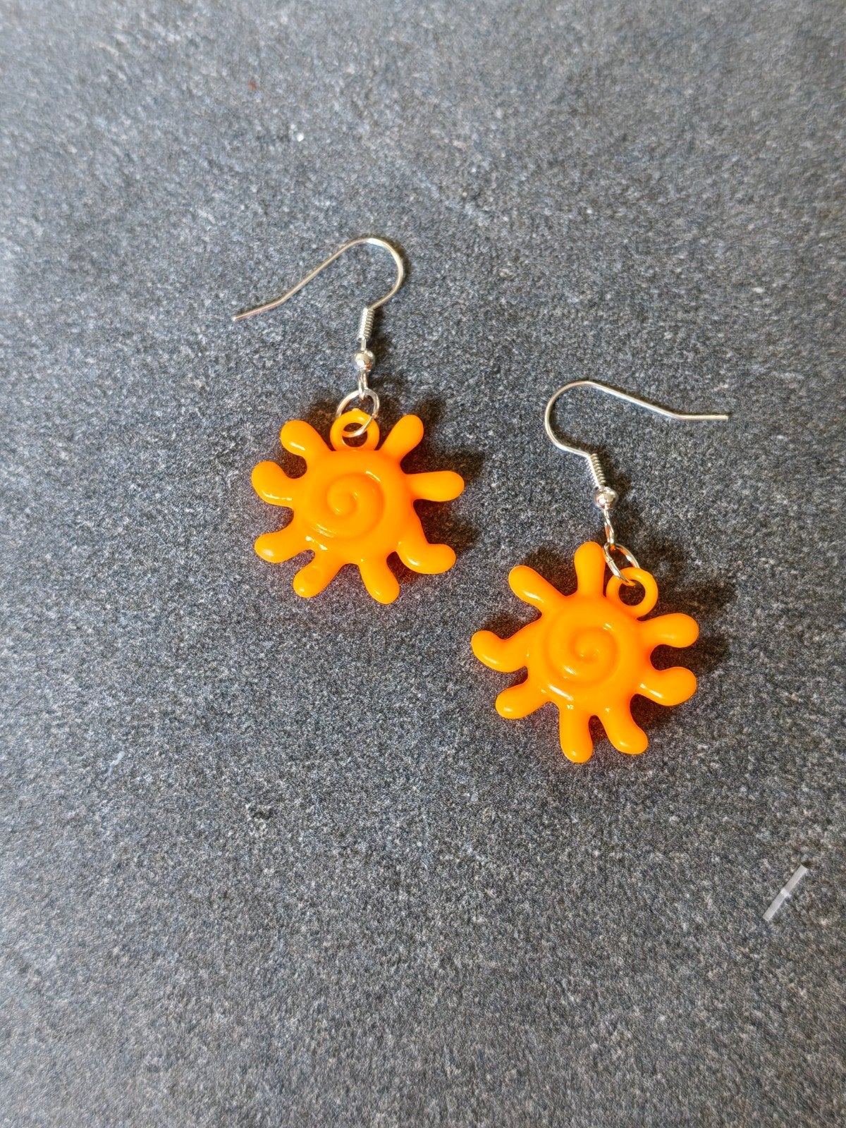oorbellen met zonnetjes, Sieraden, Tassen en Uiterlijk, Oorbellen, Overige materialen, Hangers, Nieuw, Oranje